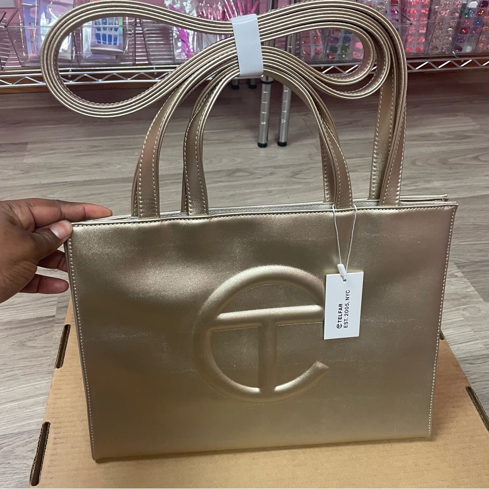 ✨✨Authentic Telfar Medium Metallic Gold Shopping Bag✨✨ - Picture 1 of 17